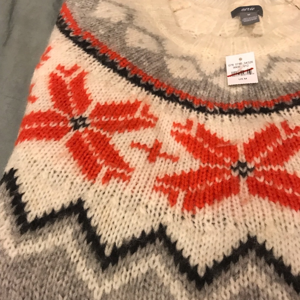 AERIE Cozy Winter Sweater š„ - Picture 5 of 5